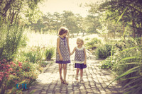 Elise & Lila